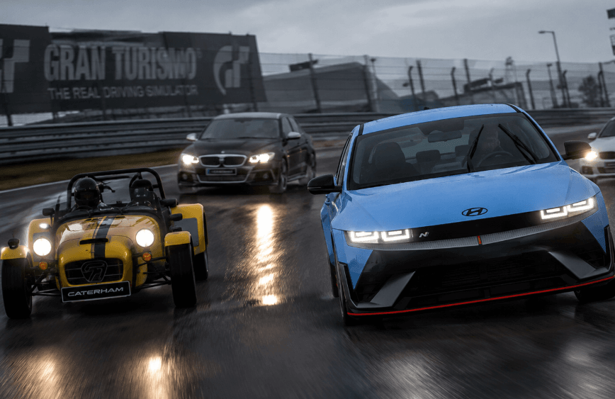 Gran Turismo 7 se actualiza a la versión 1.71 con nuevas físicas, Fanatec FullForce y 10 cambios de motor Gran Turismo 7 se actualiza a la versión 1.71 con nuevas físicas, Fanatec FullForce y 10 cambios de motor